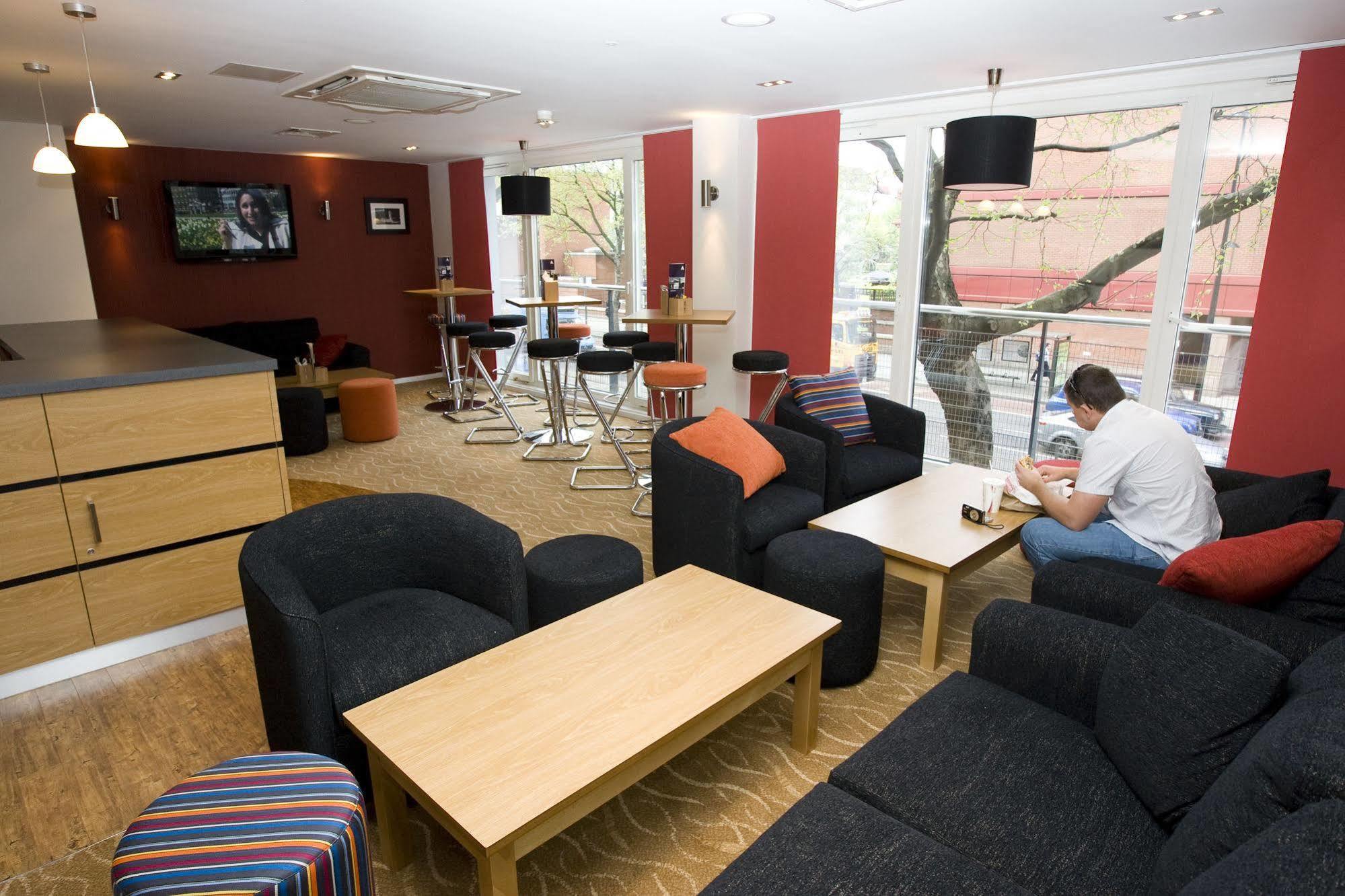 Kabannas London St Pancras Hostel Екстериор снимка